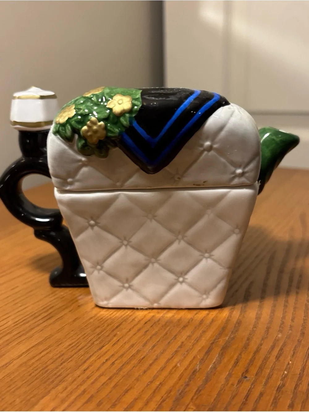 Ceramic Figurine Couch with Sleeping White Cat - White, Green, Purple teapot